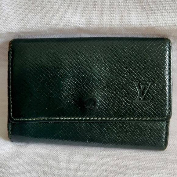 Louis Vuitton Green Taiga Key Cles - Picture 1 of 13